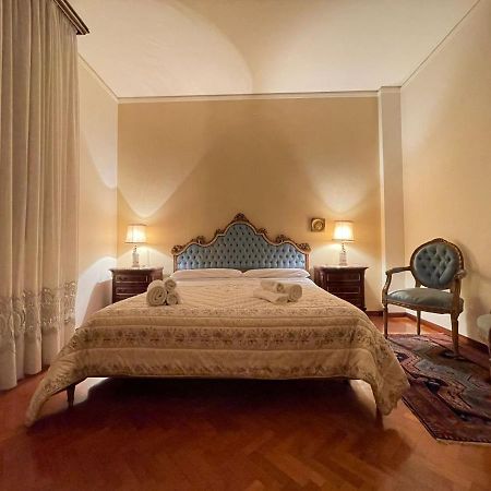 Royal Suite - Near Station & City Center 摩德纳 外观 照片