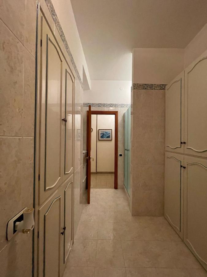 Royal Suite - Near Station & City Center 摩德纳 外观 照片